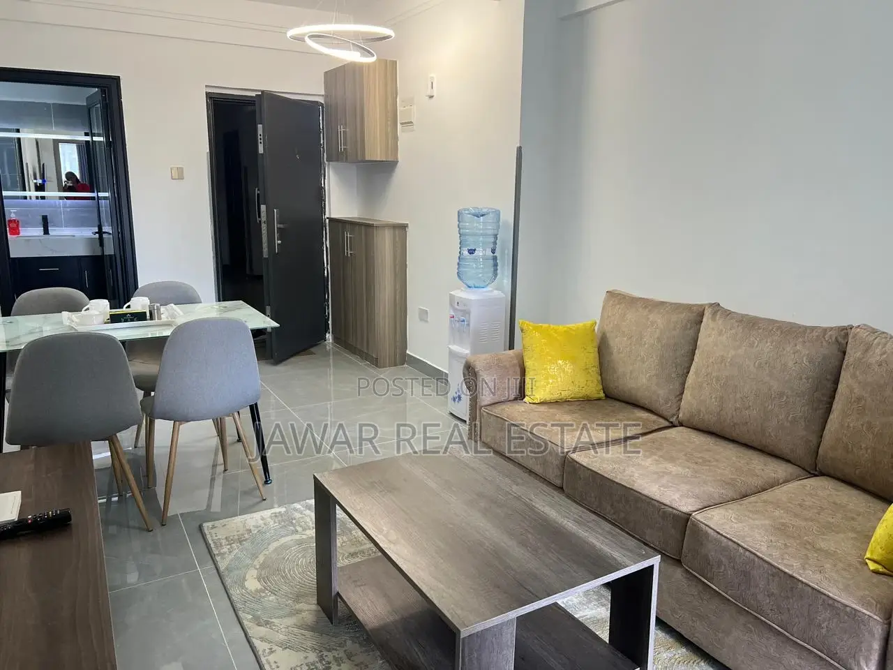 Airbnb to Let in Valley Arcade Lavingtone Quickmart
