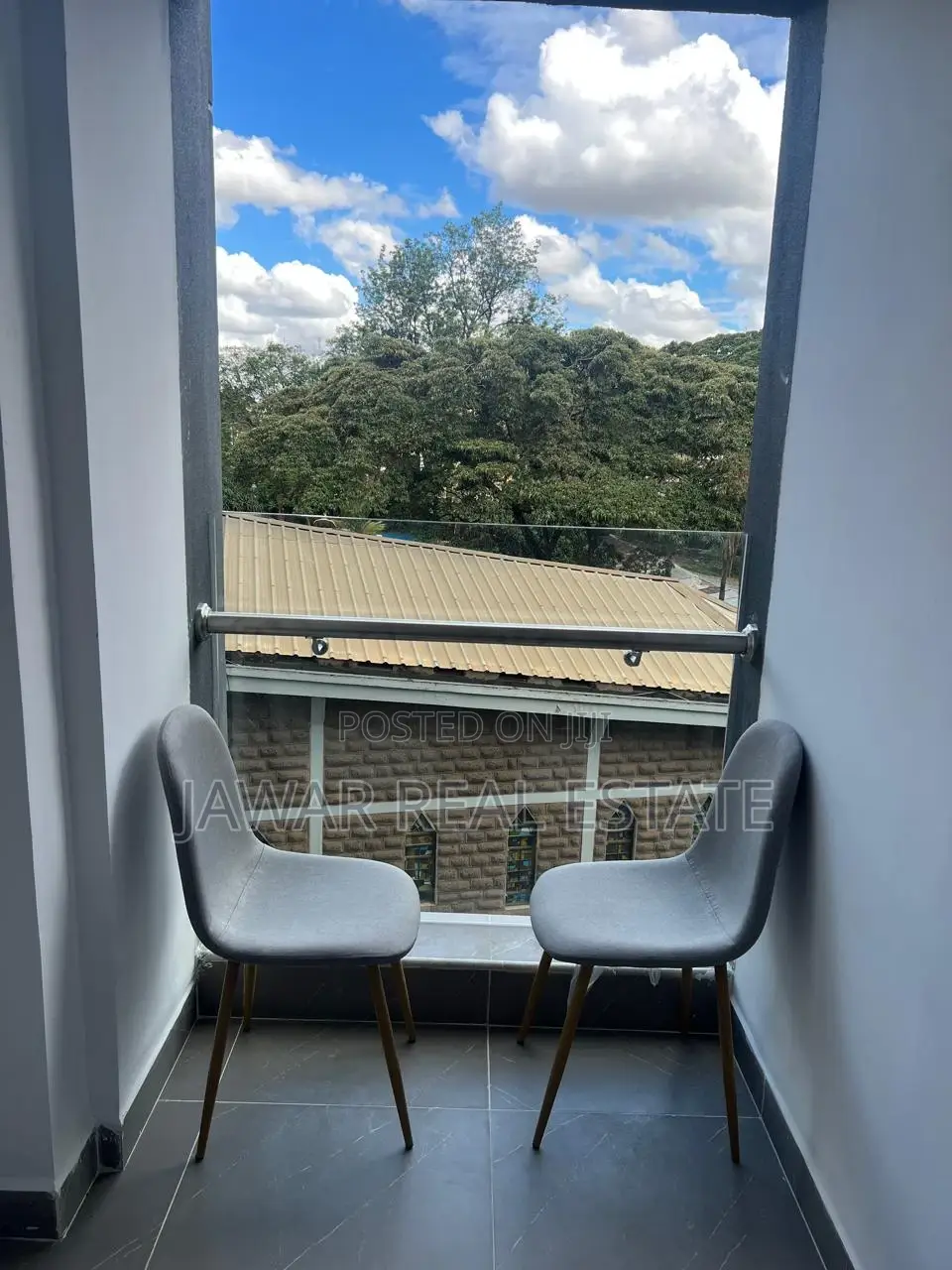 Airbnb to Let in Valley Arcade Lavingtone Quickmart