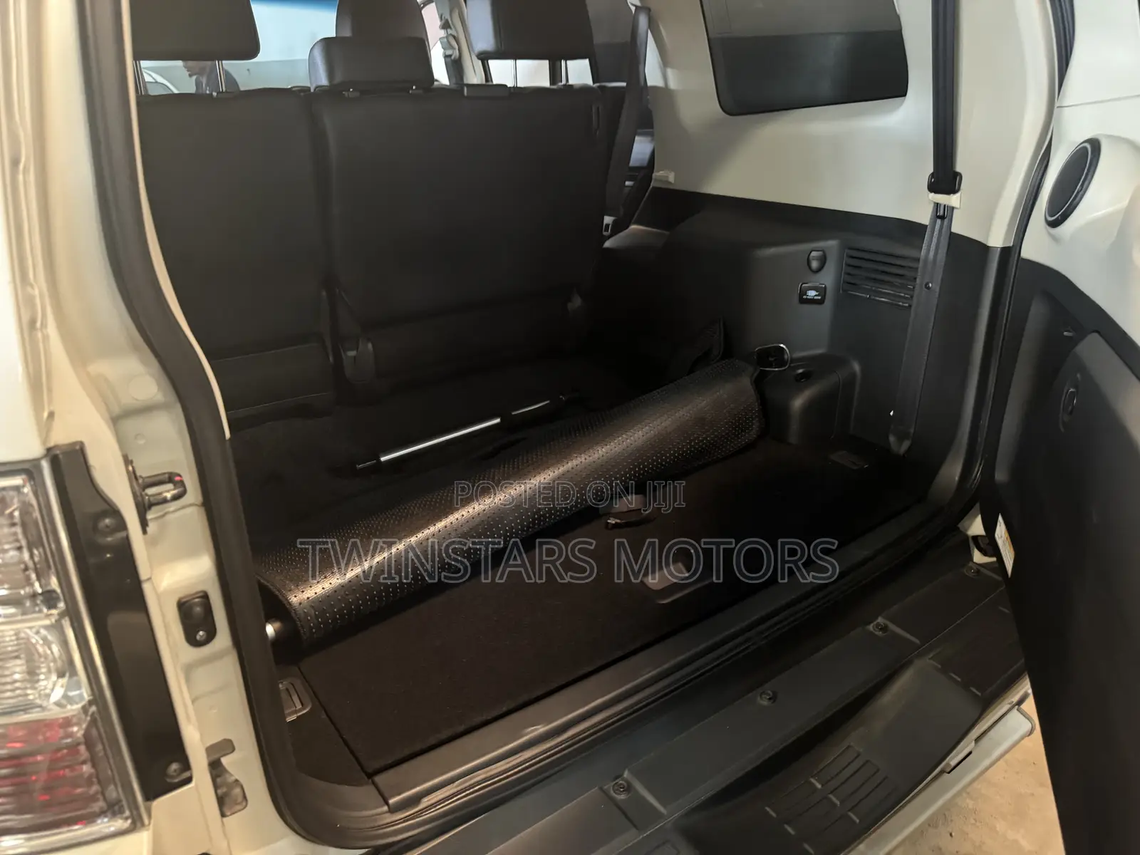Mitsubishi Pajero Exceed 2017 Pearl