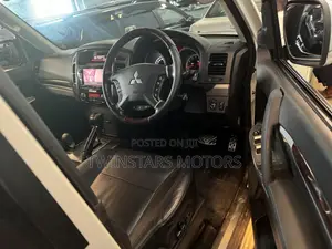 Mitsubishi Pajero Exceed 2017 Pearl