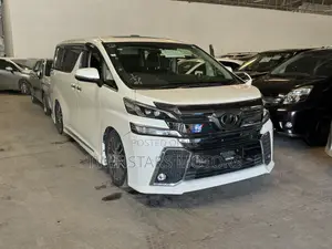 Toyota Vellfire 2018 White