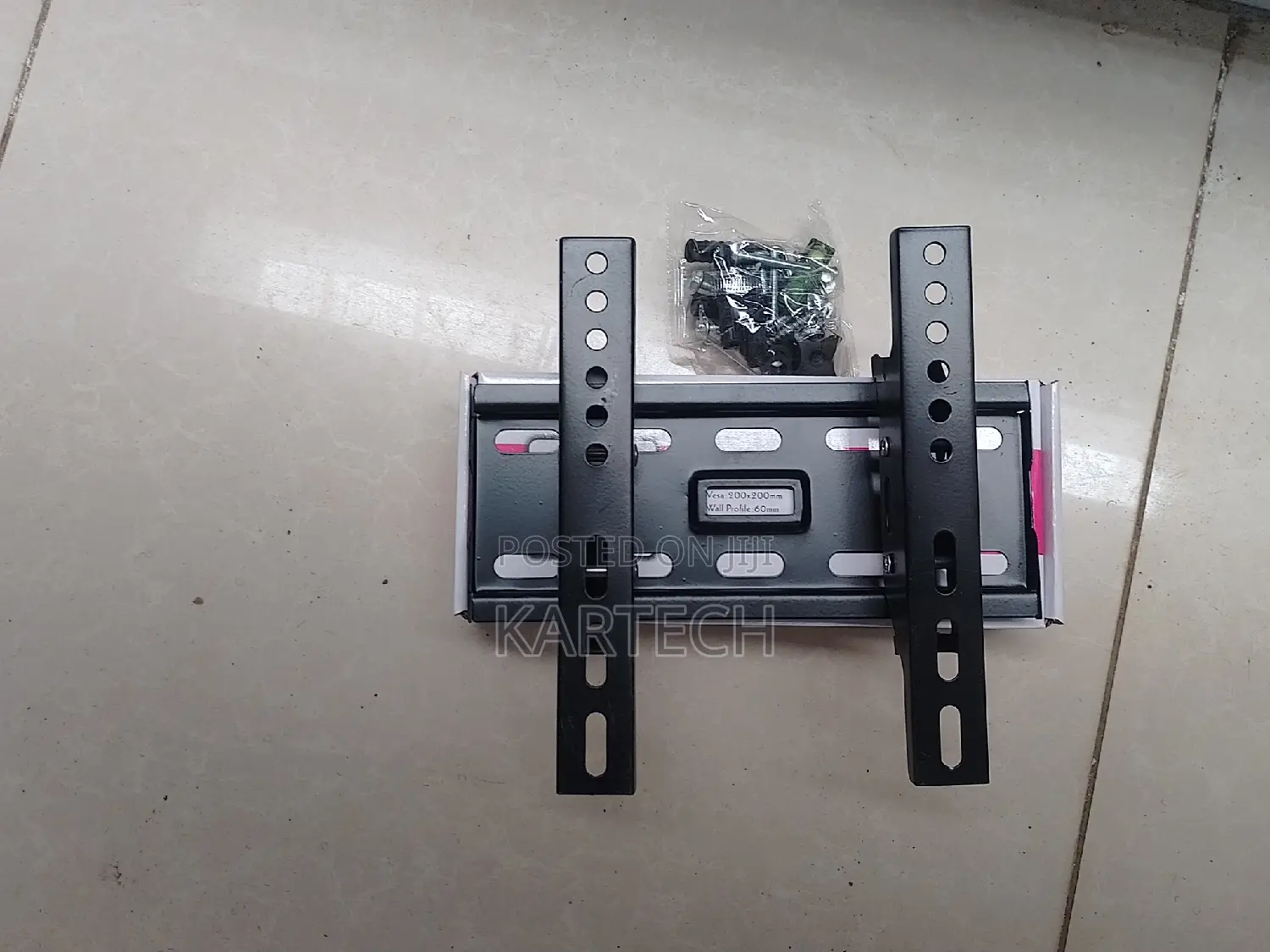 TV Wall Mount Upto 43"inches With Water Level