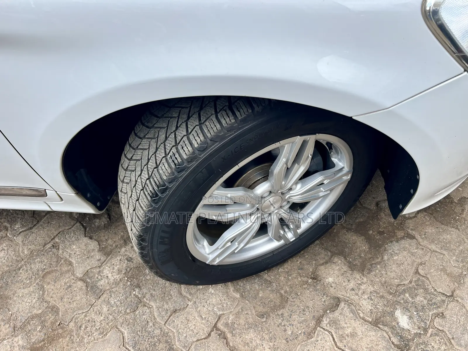 Volvo XC60 T6 R-Design AWD 2018 White