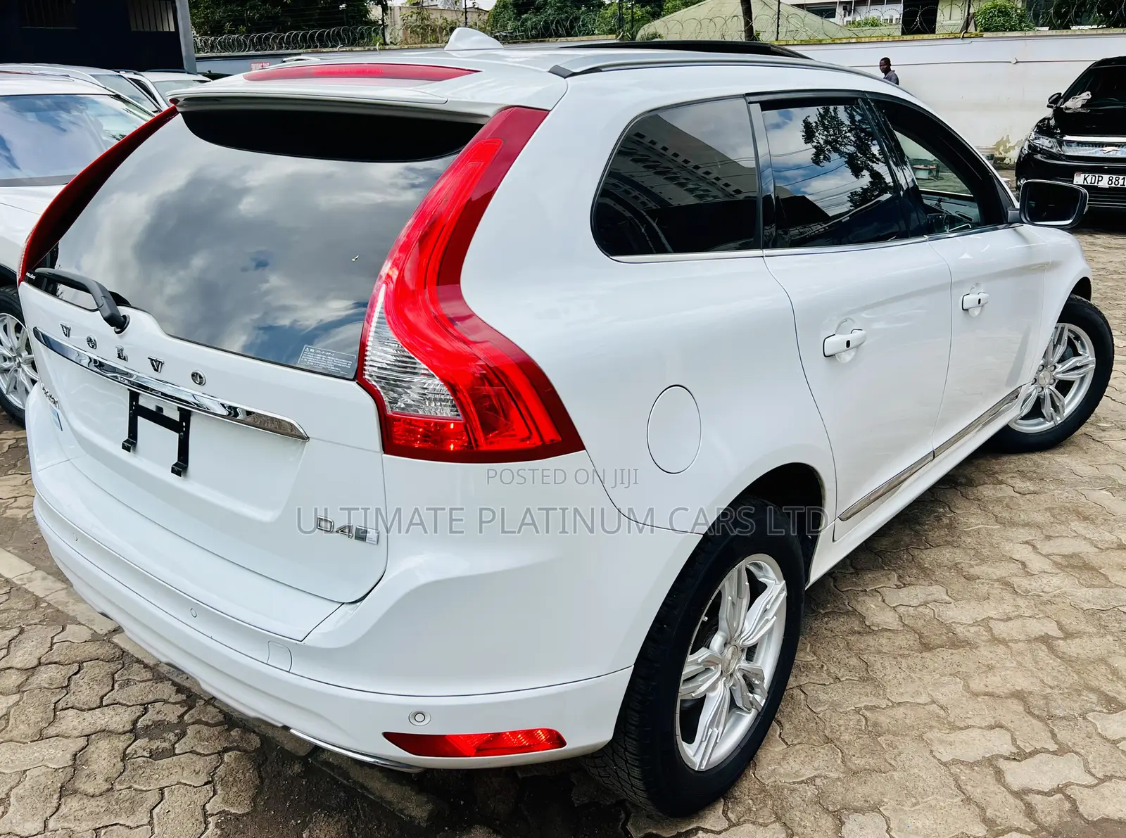 Volvo XC60 T6 R-Design AWD 2018 White