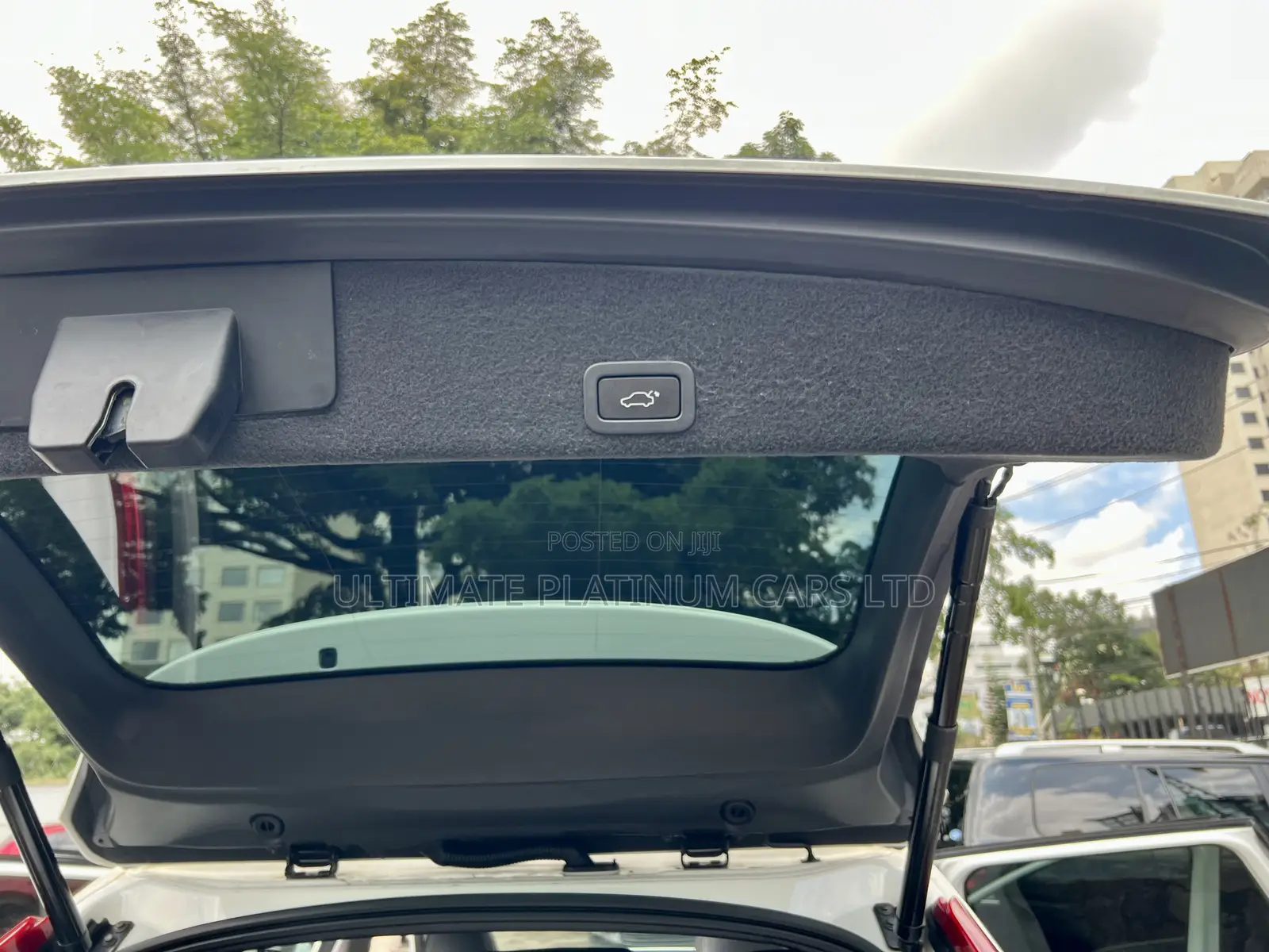 Volvo XC60 T6 R-Design AWD 2018 White