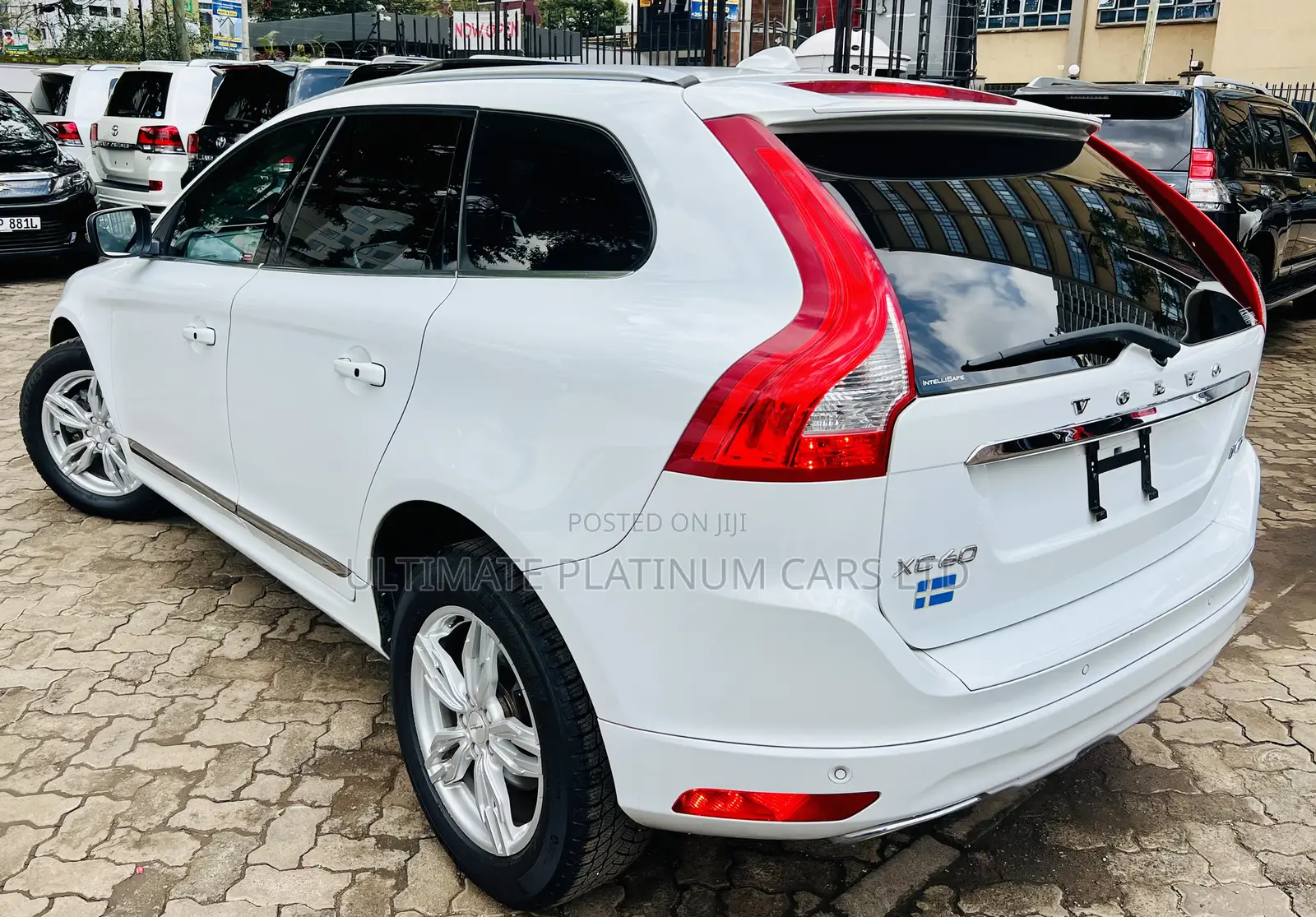 Volvo XC60 T6 R-Design AWD 2018 White