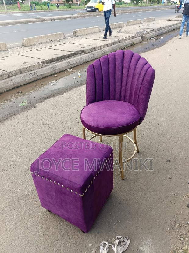 Manicure Seat and a Manicure Stool. - main view