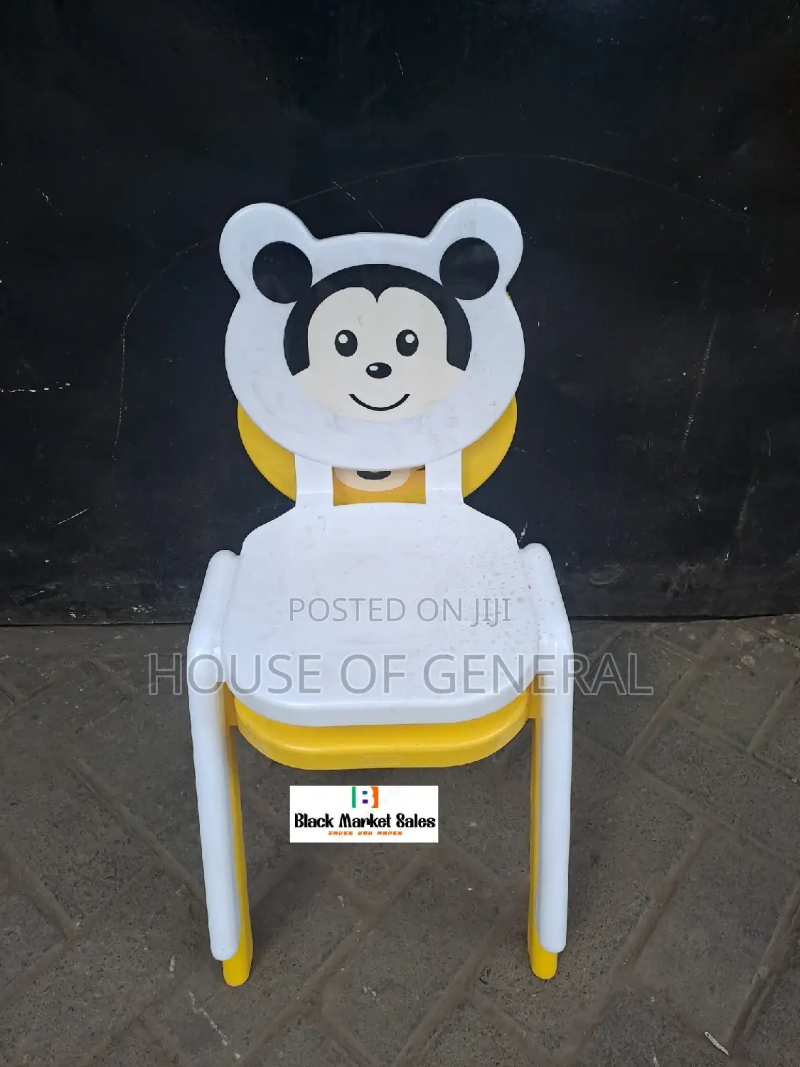 White and Comfortable Kids Plastic Chair