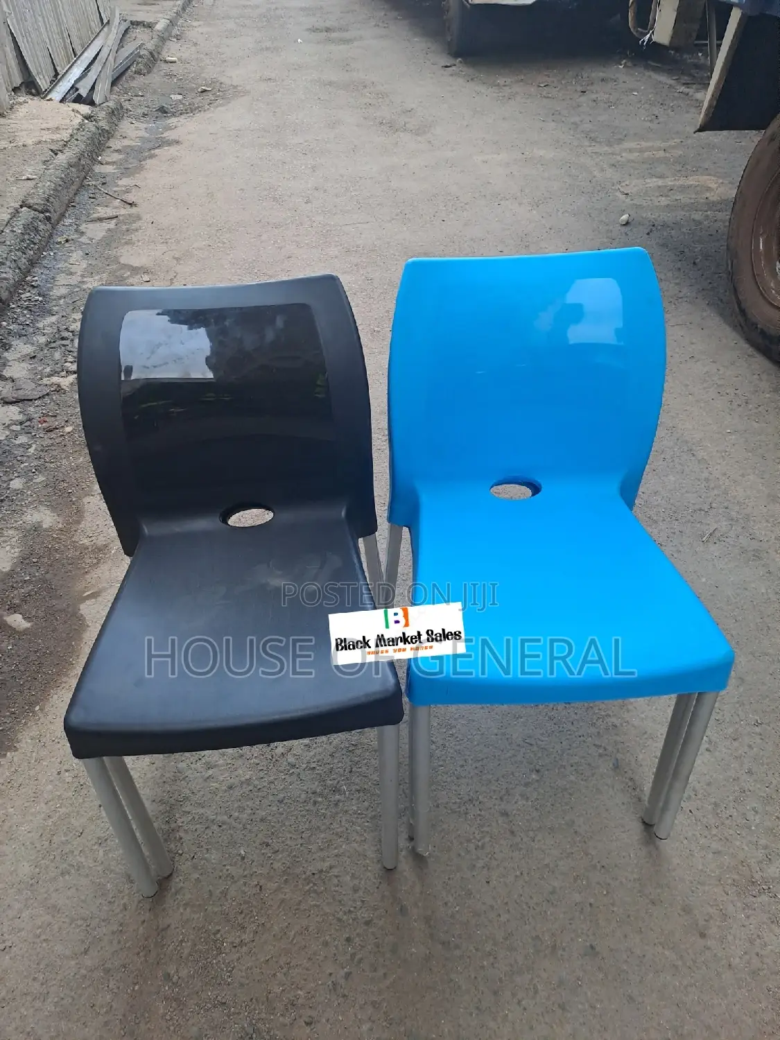 Armless Plastic Chair With Metal Legs
