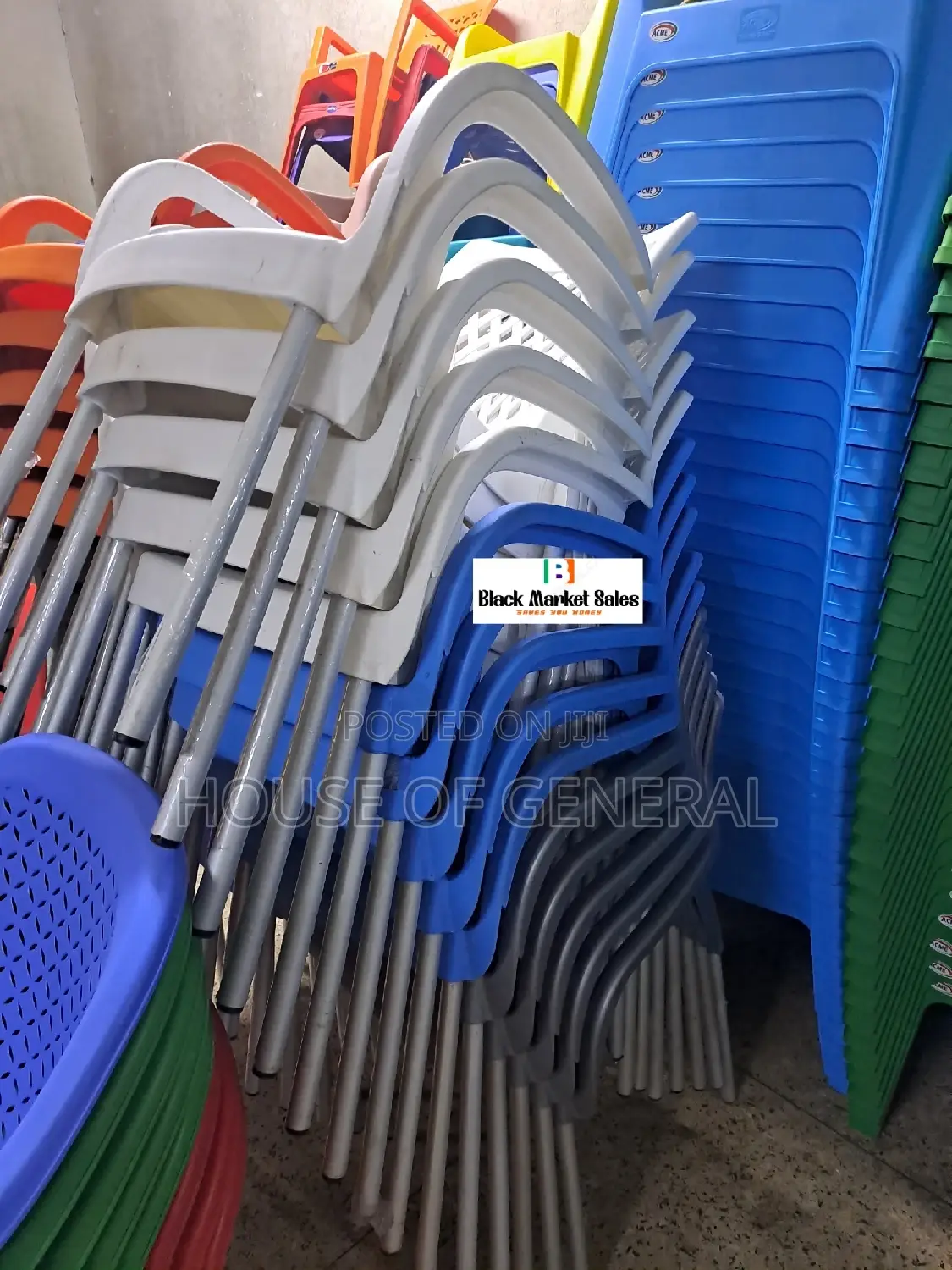 Strong and Good Quality Plastic Chair With Metal Legs