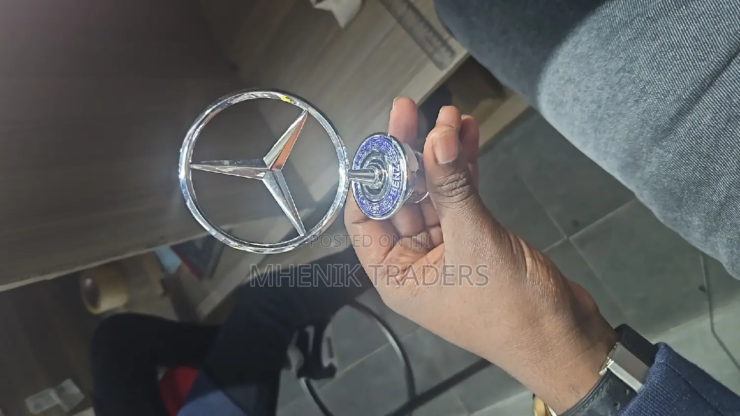 Mercedes Logo