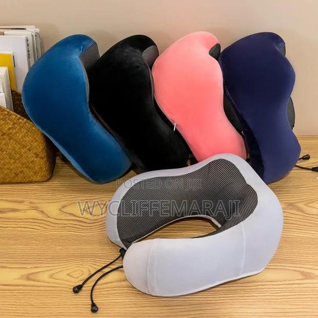 Travel Neck Pillow - thumbnail 3