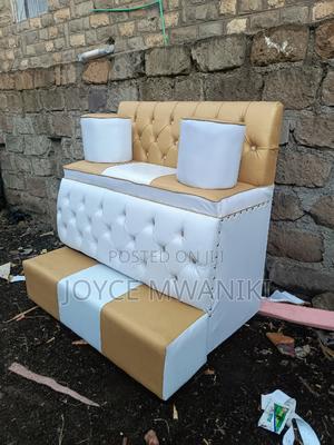 Pedicure Seat, White and Gold, 2 Seater - thumbnail 2