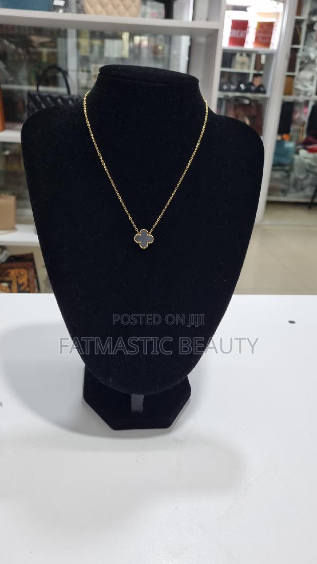 Van Cleef Necklace - thumbnail 2