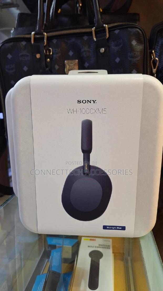 Sony Wh-1000xm5 - main view