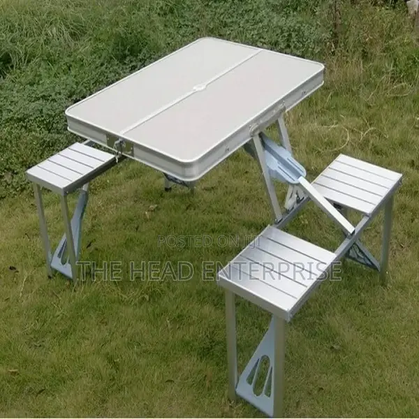 Portable Outdoor Picnic Table.