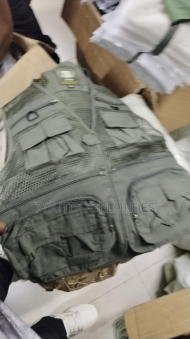 Outdoor Half Coat Cargo Vests - thumbnail 6