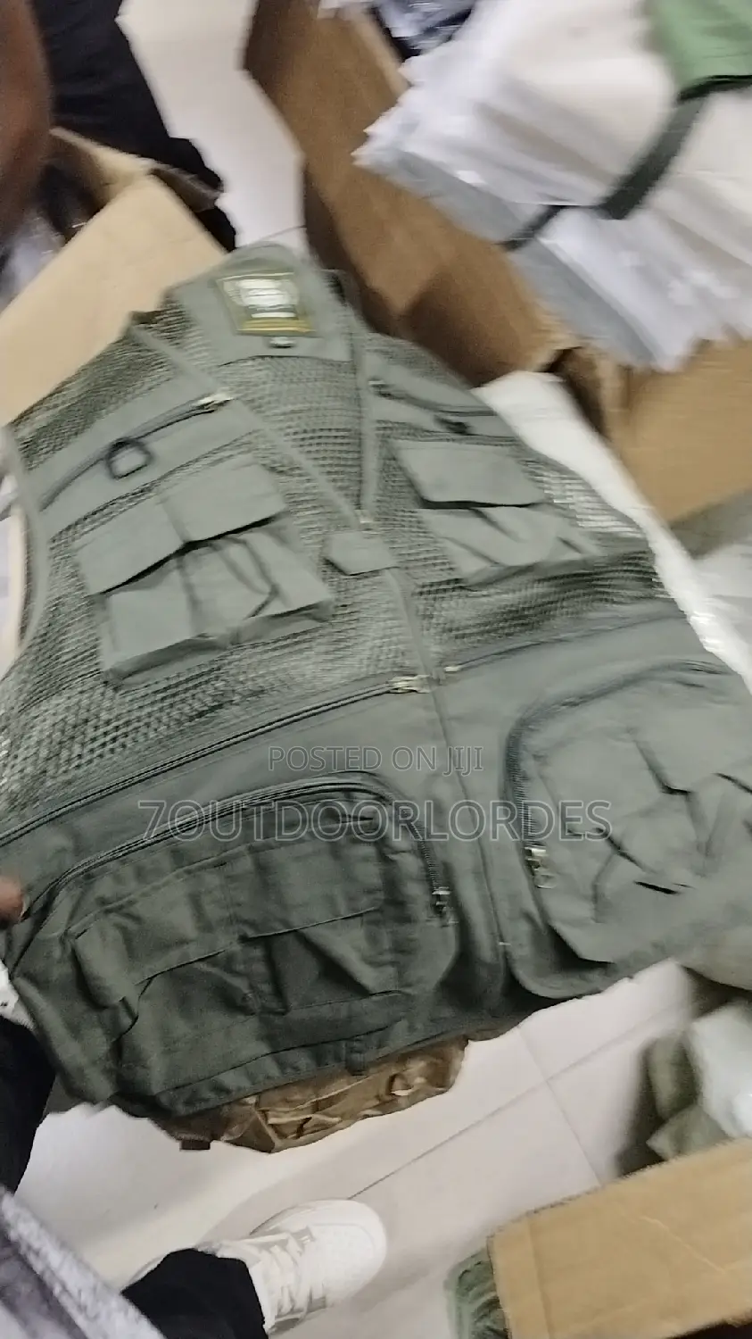 Outdoor Half Coat Cargo Vests