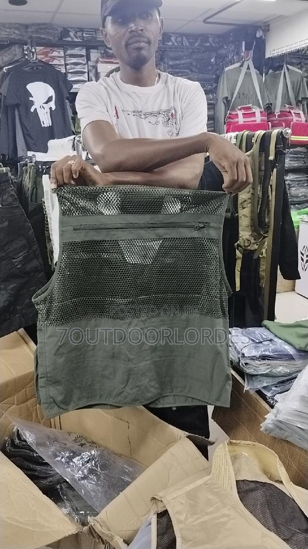 Outdoor Half Coat Cargo Vests - thumbnail 10