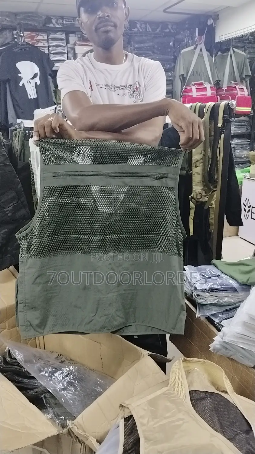 Outdoor Half Coat Cargo Vests