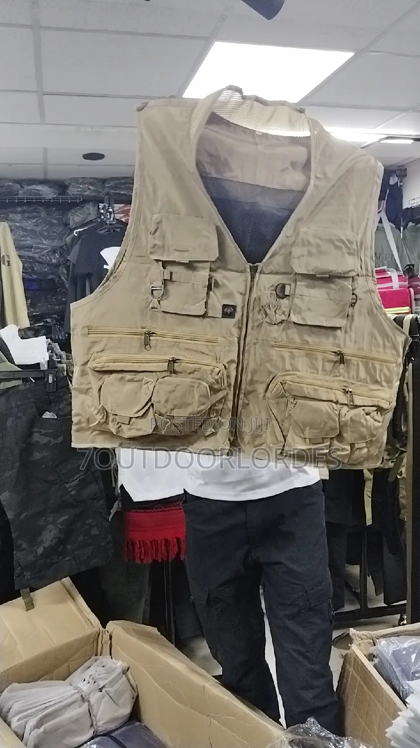 Outdoor Half Coat Cargo Vests