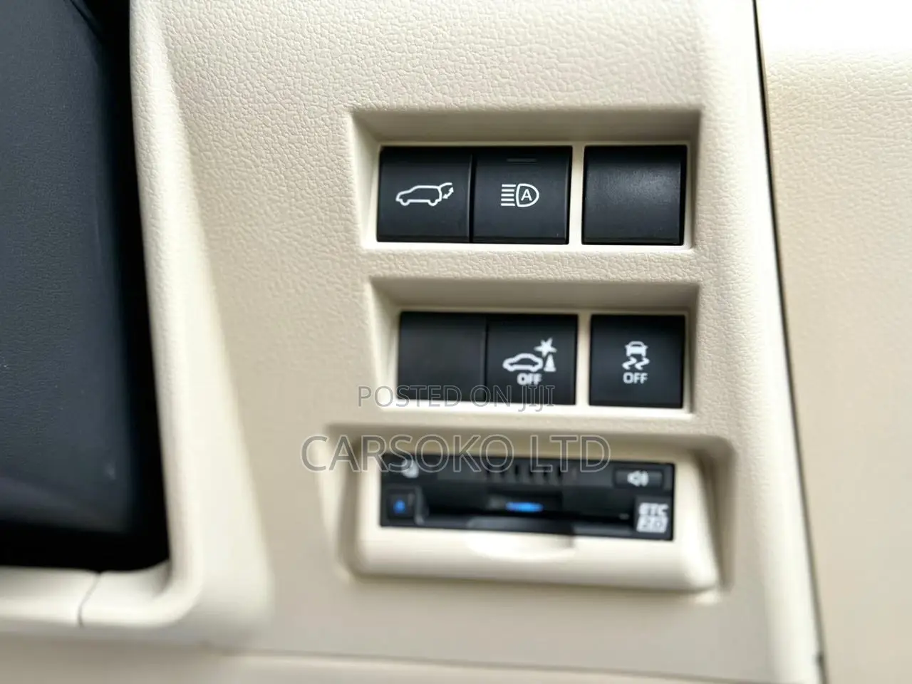 Toyota Land Cruiser 2021 White