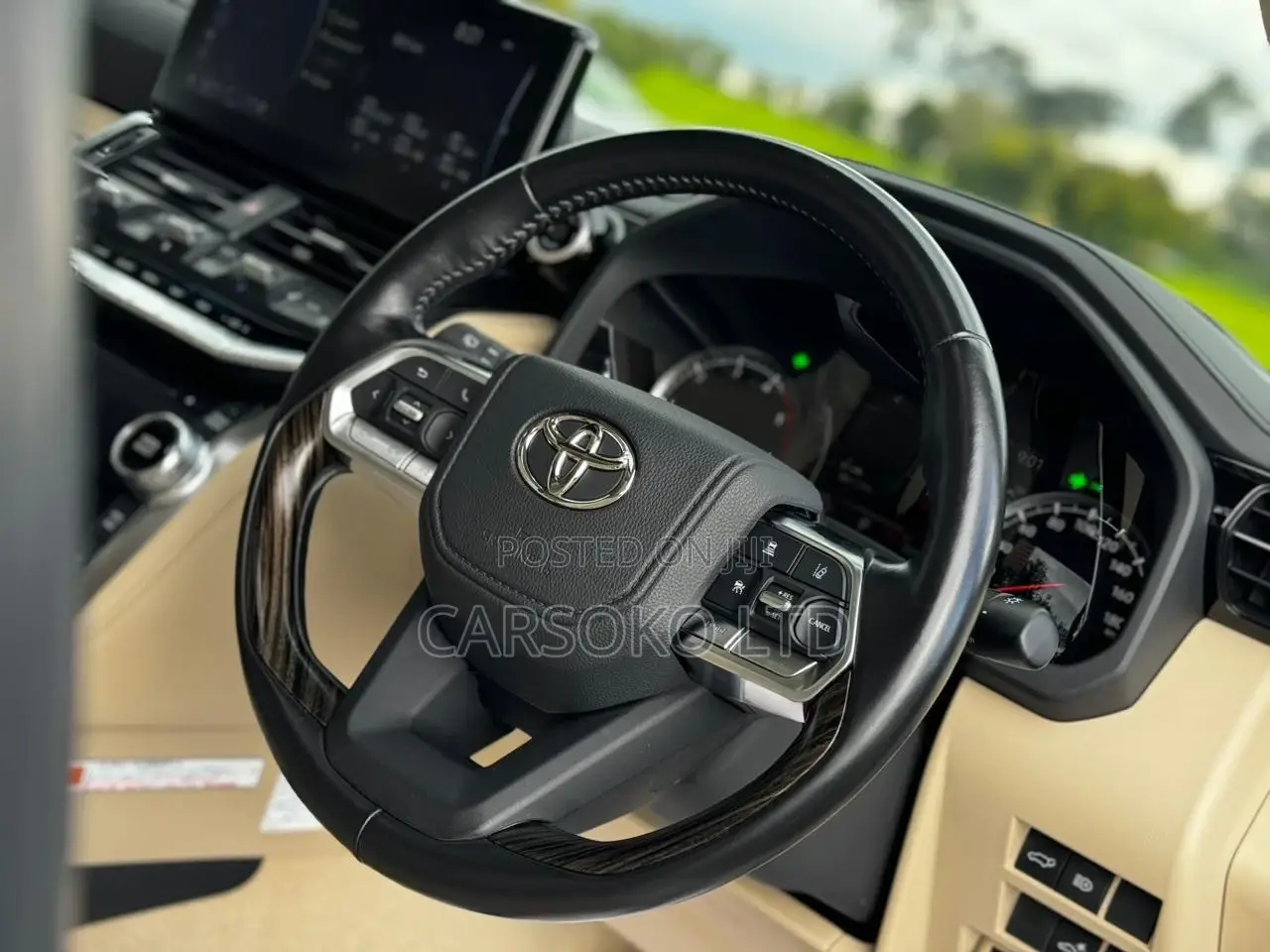 Toyota Land Cruiser 2021 White
