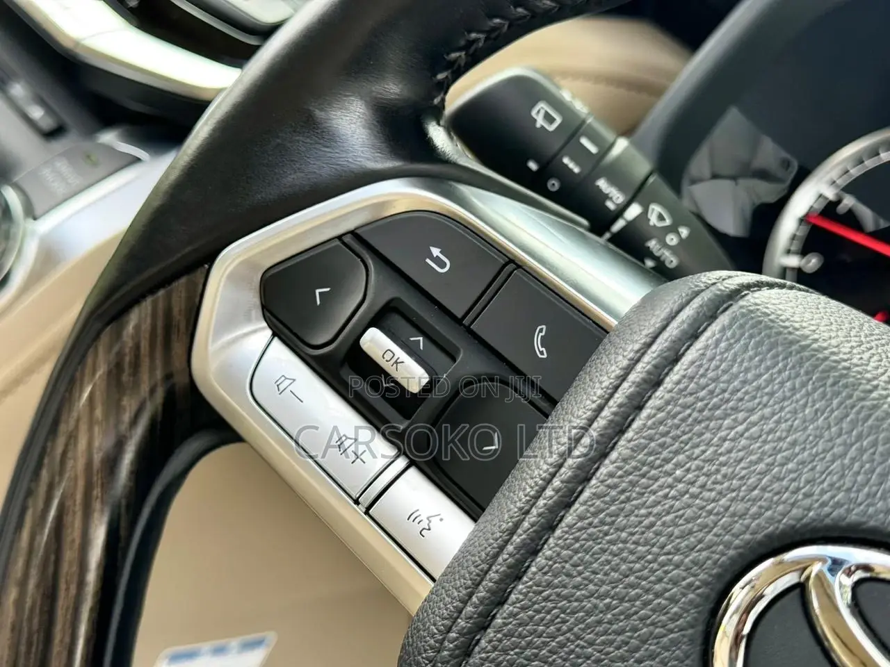 Toyota Land Cruiser 2021 White