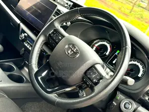 Toyota Hilux 2.8 Diesel 2020 White