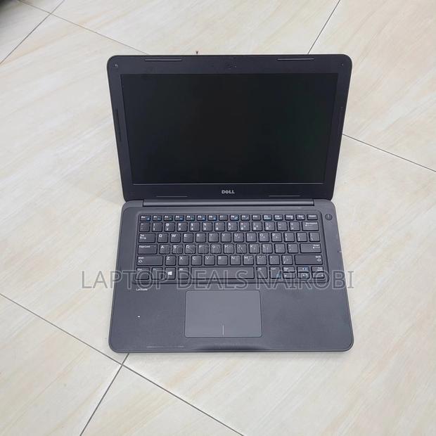 Laptop Dell Latitude 3380 4GB Intel Celeron SSD 32GB