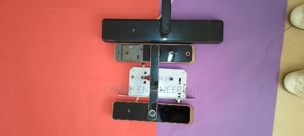Secure Hotels Rooms Biometric Wifi Locks - main view