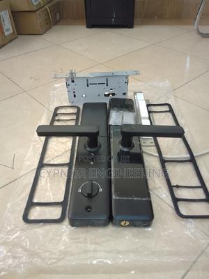 Airbnbs Smart Locks: Biometric Wifi Technology - thumbnail 2