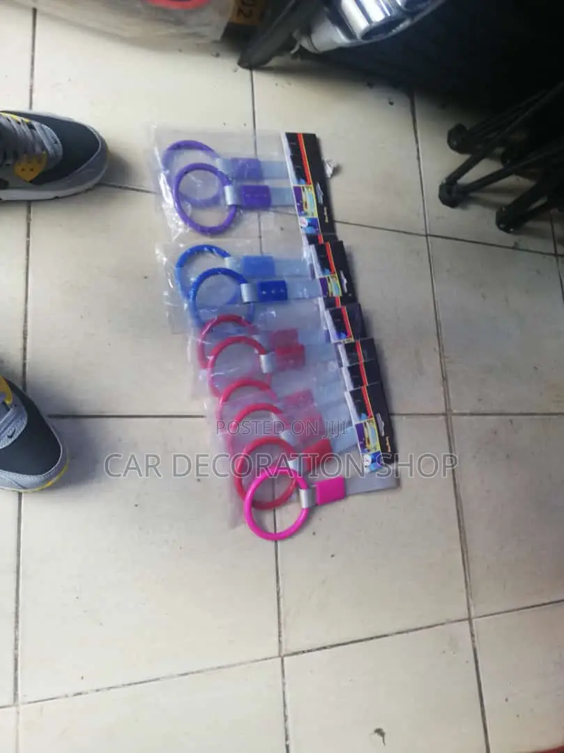 Hanging Round Tow Straps