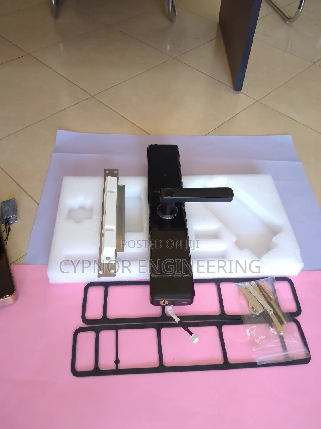 Morden Airbnbs Keypad Touch Biometric Wifi Lock