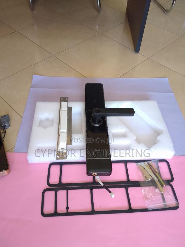 Morden Airbnbs Keypad Touch Biometric Wifi Lock - main view