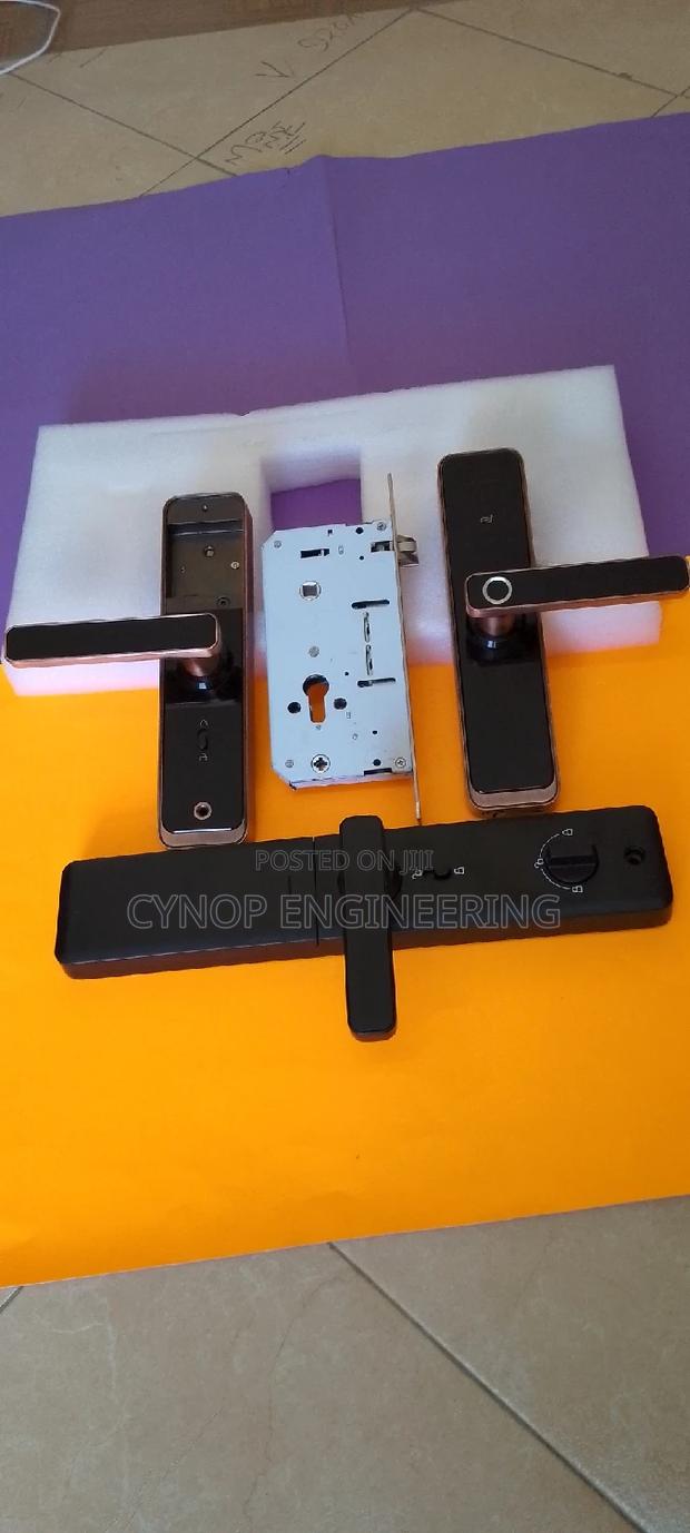 High -End Hotels Biometric Wifi Door Locks With Passcodes - main view