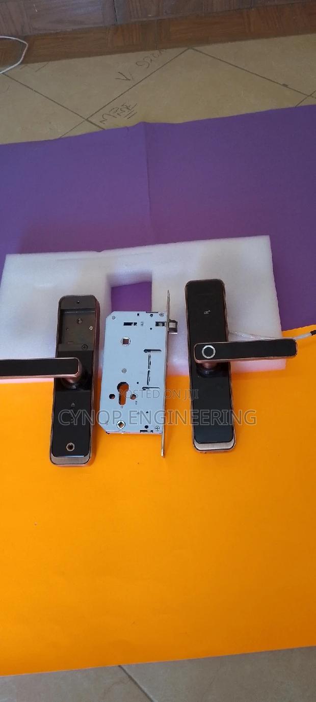Advanced Hotel Room Security Biometric Locks With Passcode