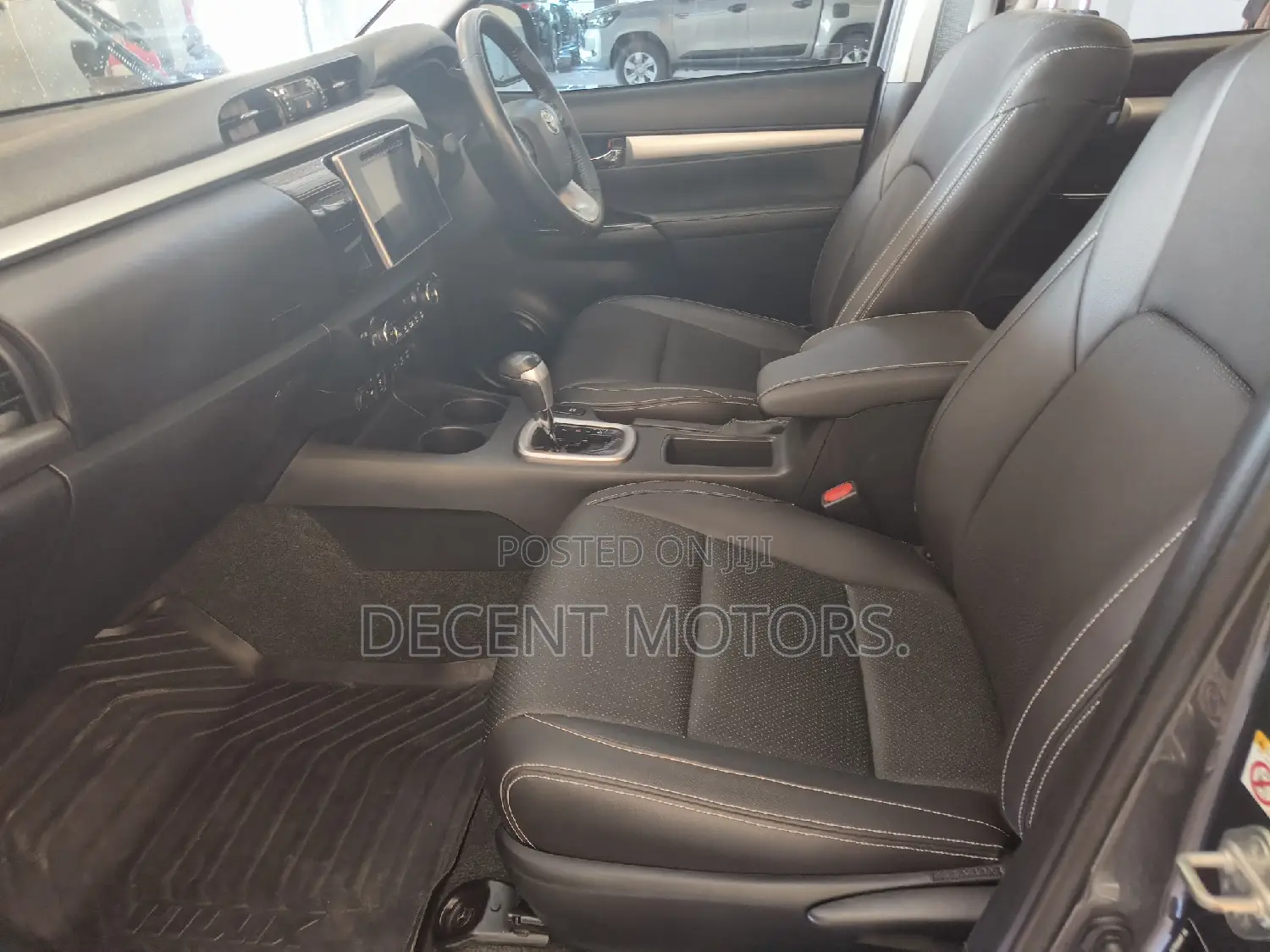 Toyota Hilux SR5+ 4x4 2017 Gray