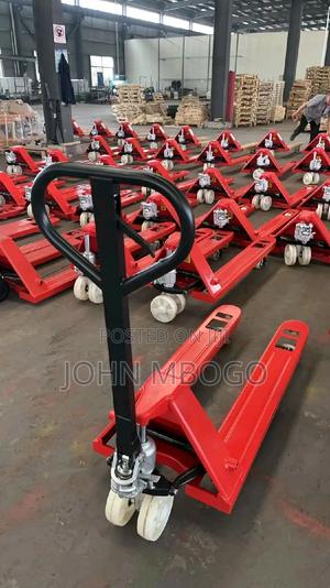 Hydraulic Pallet Truck 3000kg - thumbnail 2