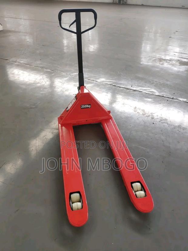 Hand Pallet Truck -2.5t - main view