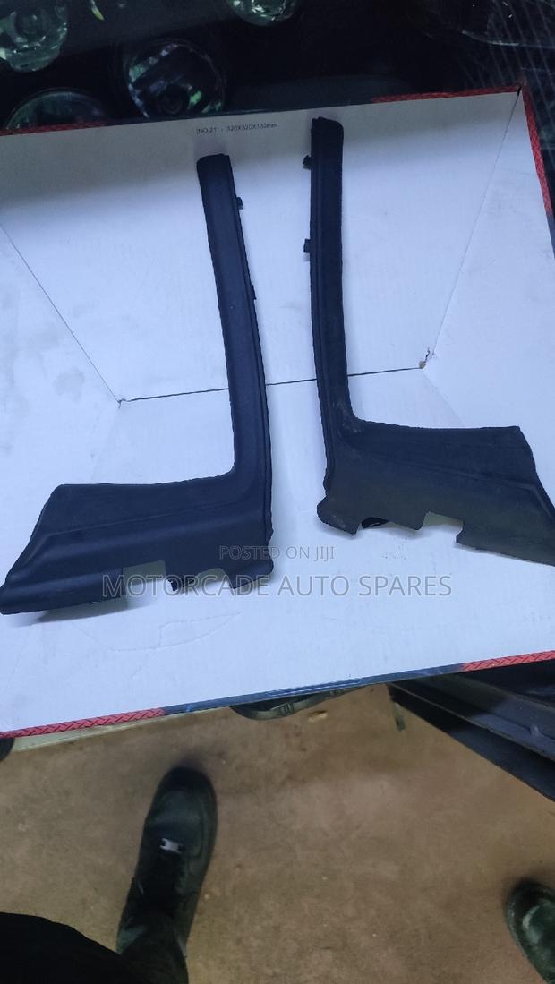 Vitz Windscreen Finishers - main view