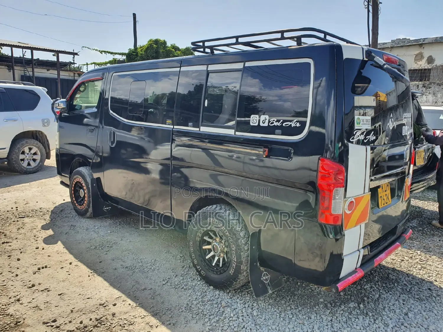 Nissan Caravan (Urvan) 2016 Black