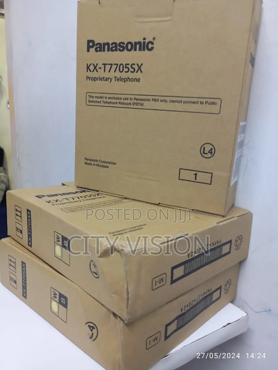 Panasonic KX- T7705 Single Line Telephone!! (KX-T7703)