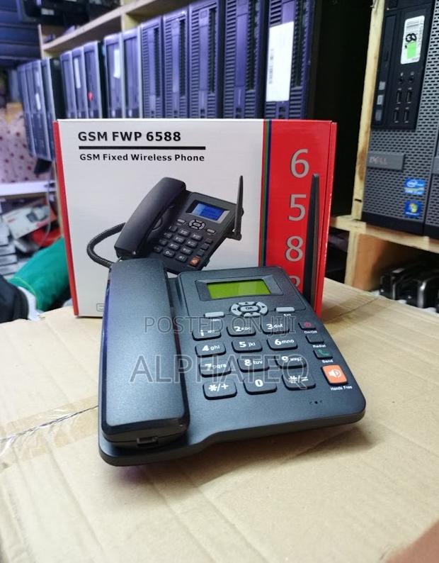 Universal GSM DESKPHONE Sq *Deskphone Black Deskphone