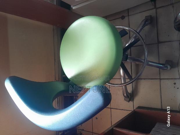 Dental Stool. - main view