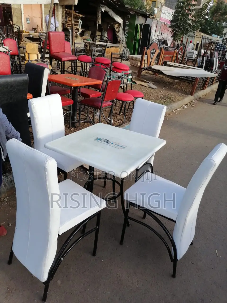 Top Prestigious Complete Set of Restaurant Tables and Chairs