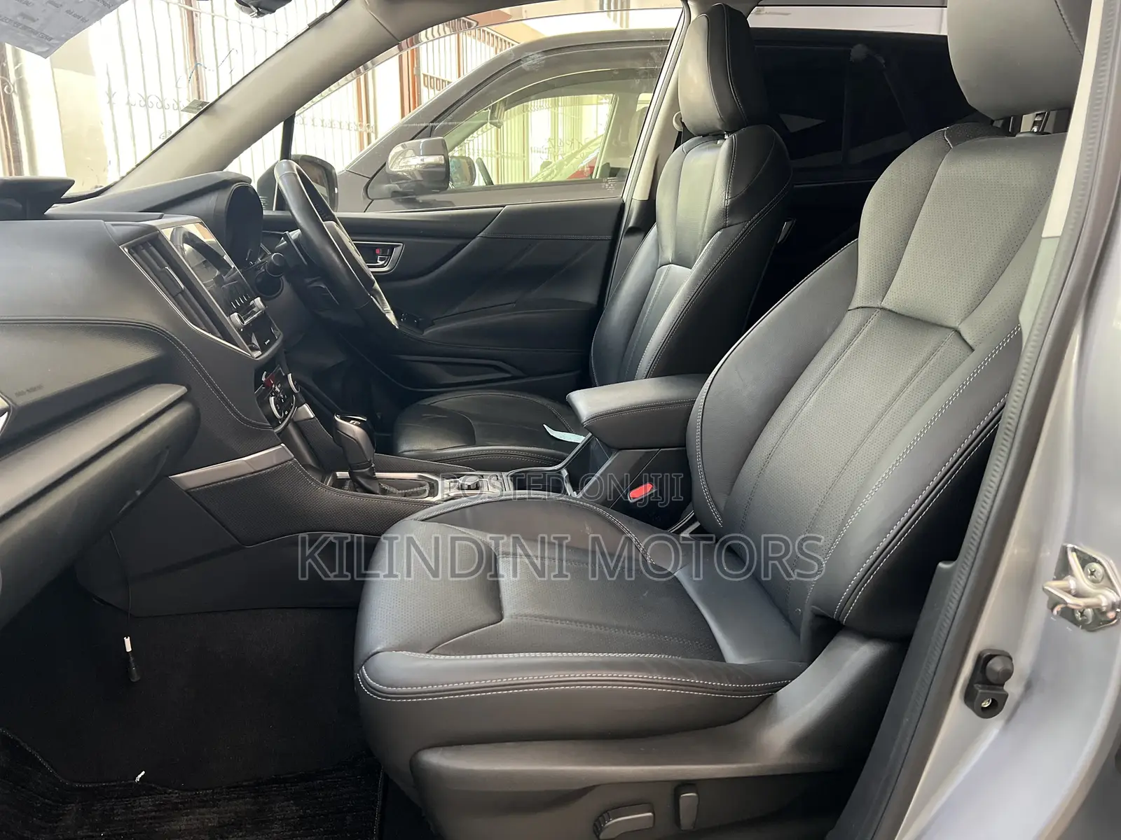 Subaru Forester 2019 Silver