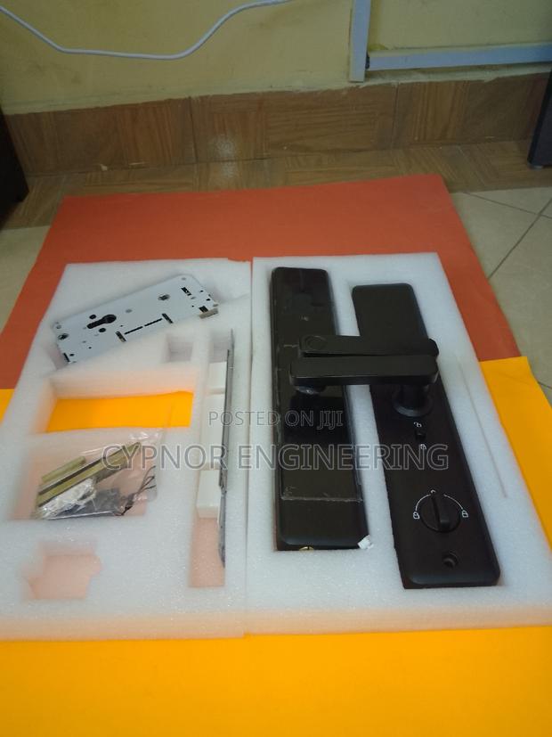 Smart Lock for Airbnbs Intelligent App Controlled Security - main view