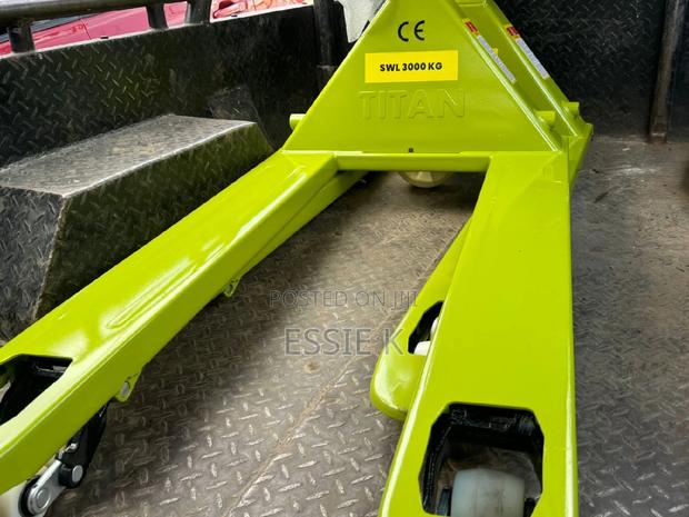 3000kgs Wide Pallet Truck - main view