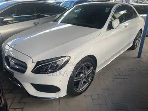 Mercedes-Benz C200 2017 Off white